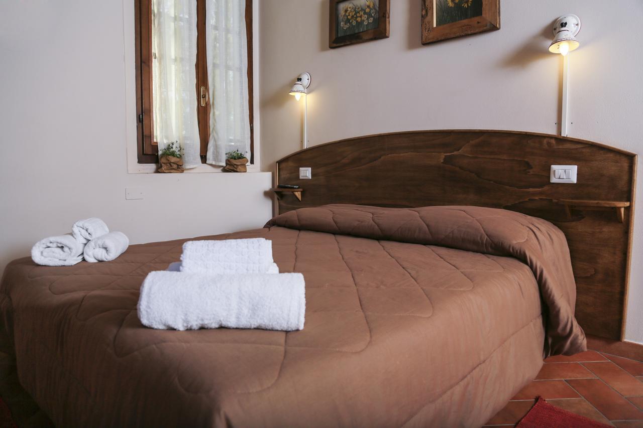 Agriturismo Cascina Selva Bed & Breakfast Ozzero Exterior photo